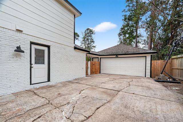 2402 Oak Shores Drive, Houston, TX 77339