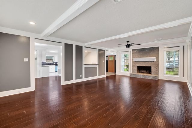 2402 Oak Shores Drive, Houston, TX 77339