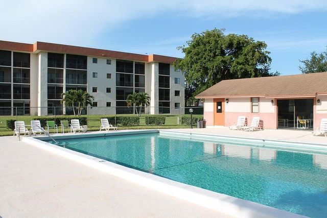 5981 Via Vermilya 106, Lake Worth, FL 33462