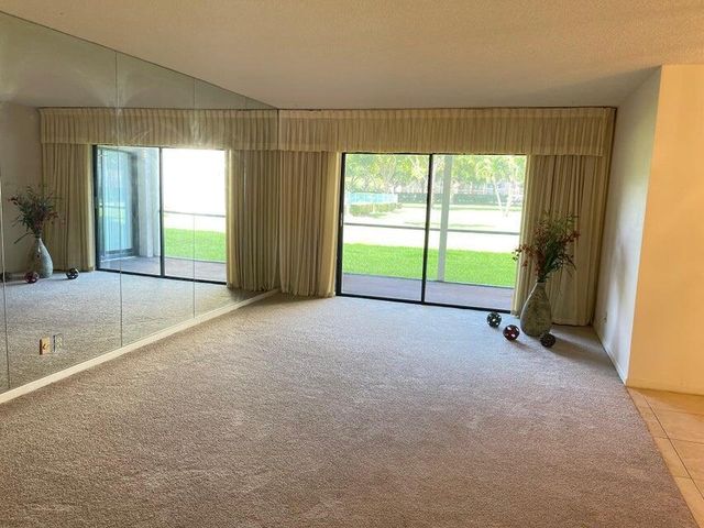 5981 Via Vermilya 106, Lake Worth, FL 33462