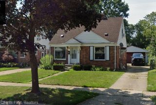 24621 Carlysle Street, Dearborn, MI 48124