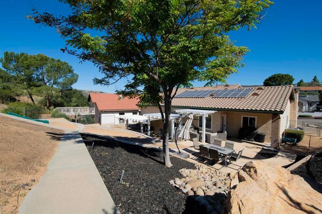 24533 Novato Place, Ramona, CA 92065