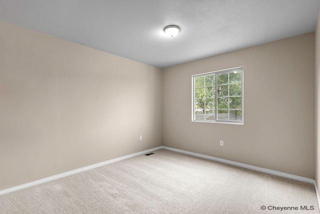 941 BALLAD LN, Cheyenne, WY 82007