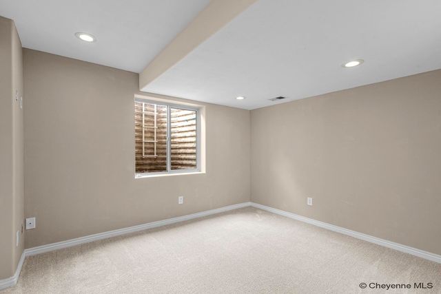 941 BALLAD LN, Cheyenne, WY 82007