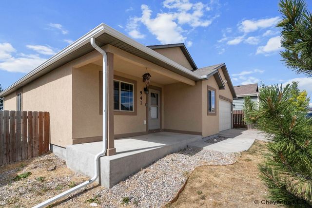 941 BALLAD LN, Cheyenne, WY 82007