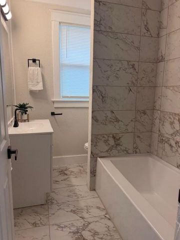 3720 Wayne Avenue, Kansas City, MO 64109