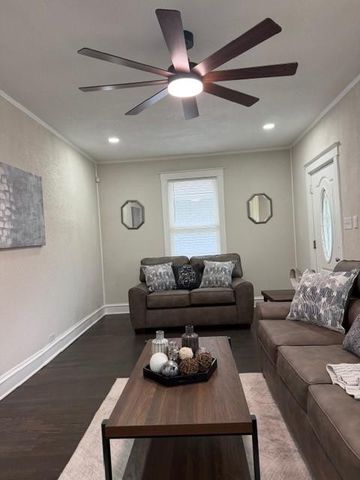 3720 Wayne Avenue, Kansas City, MO 64109