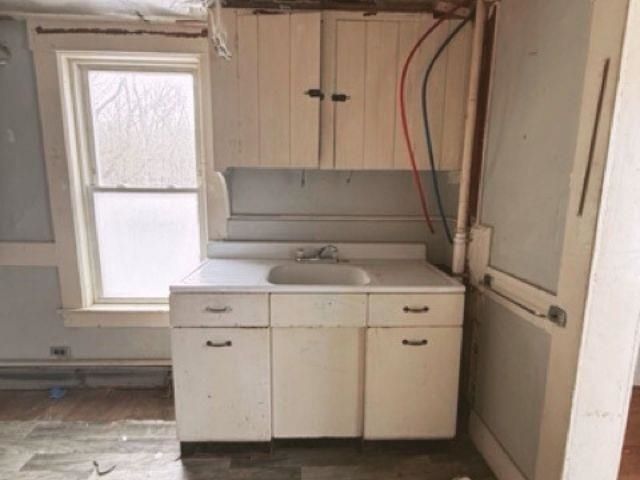 33 Munroe Street, Franklin, NH 03235