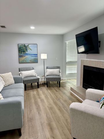 271 Alexandra Drive 6, Mount Pleasant, SC 29464