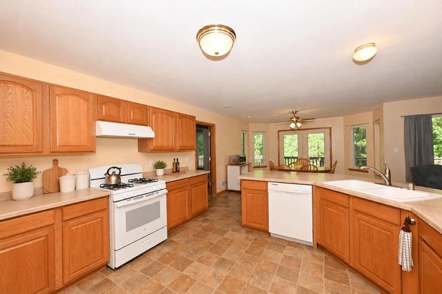 W255S8755 Hi Lo DRIVE, Mukwonago, WI 53149