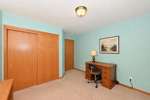 W255S8755 Hi Lo DRIVE, Mukwonago, WI 53149