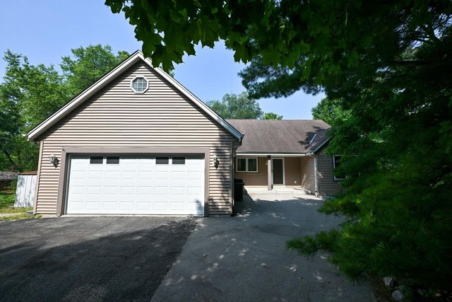 W255S8755 Hi Lo DRIVE, Mukwonago, WI 53149