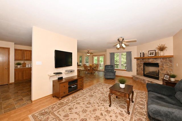 W255S8755 Hi Lo DRIVE, Mukwonago, WI 53149