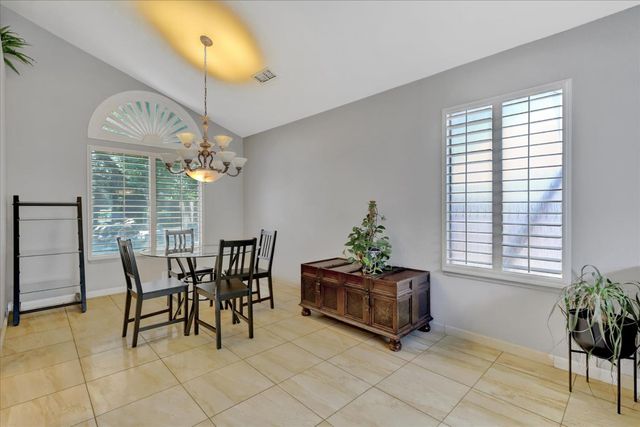 5809 Laguna Quail Way, Elk Grove, CA 95758