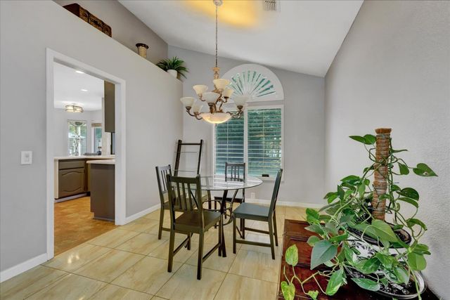 5809 Laguna Quail Way, Elk Grove, CA 95758