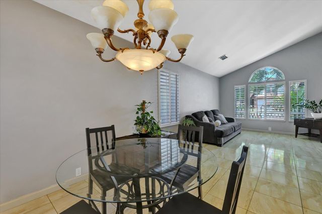5809 Laguna Quail Way, Elk Grove, CA 95758