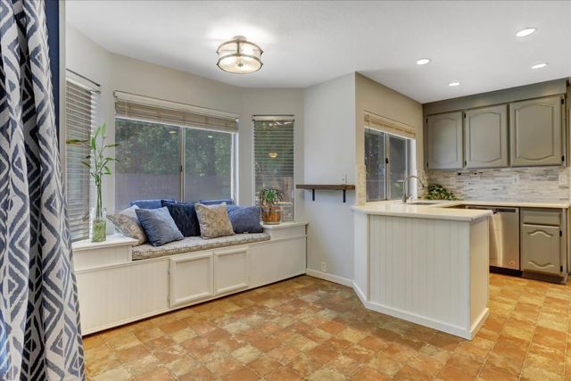 5809 Laguna Quail Way, Elk Grove, CA 95758