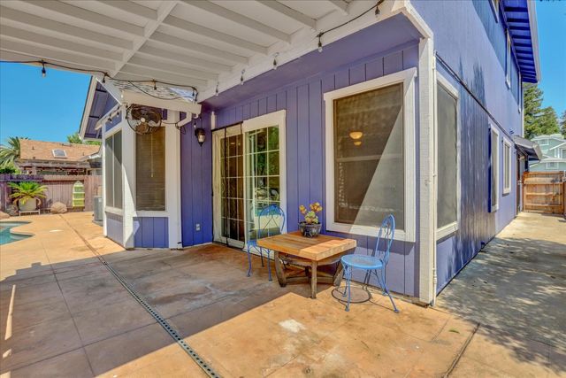5809 Laguna Quail Way, Elk Grove, CA 95758