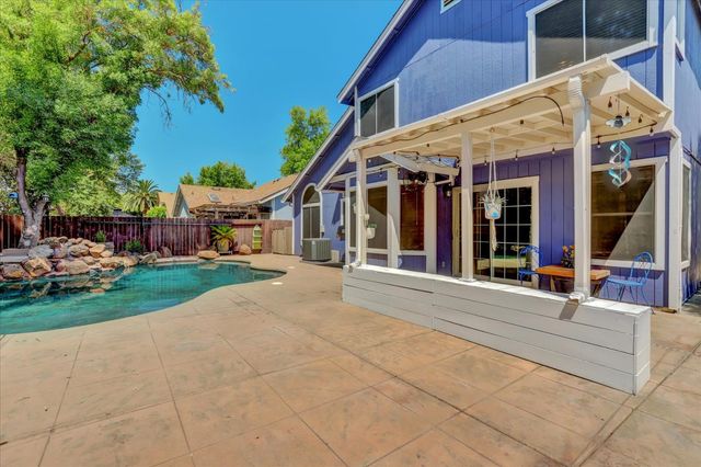 5809 Laguna Quail Way, Elk Grove, CA 95758