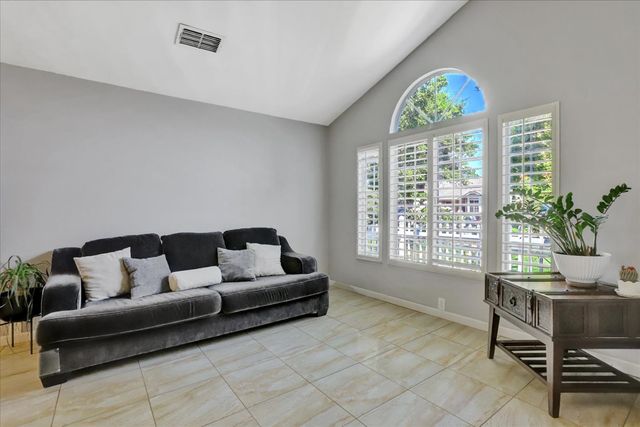 5809 Laguna Quail Way, Elk Grove, CA 95758