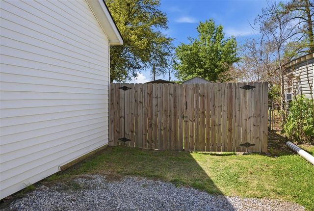 4022 Auburn Street, Lake Charles, LA 70607