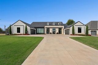 2525 Somerset Place, Oklahoma City, OK 73116