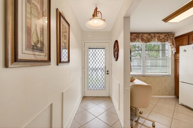 2902 Victoria Circle J-2, Coconut Creek, FL 33066