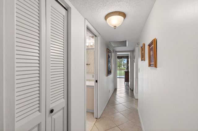 2902 Victoria Circle J-2, Coconut Creek, FL 33066