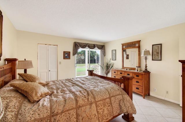 2902 Victoria Circle J-2, Coconut Creek, FL 33066