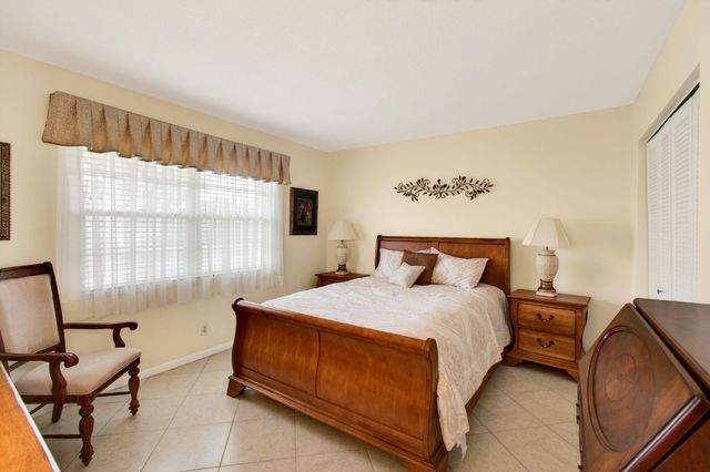 2902 Victoria Circle J-2, Coconut Creek, FL 33066