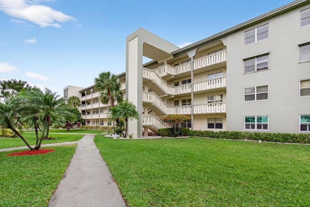 2902 Victoria Circle J-2, Coconut Creek, FL 33066