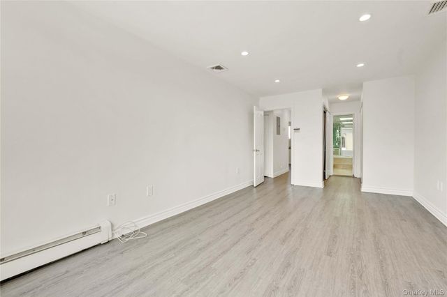 120-09 Riviera Court 10B, College Point, NY 11356