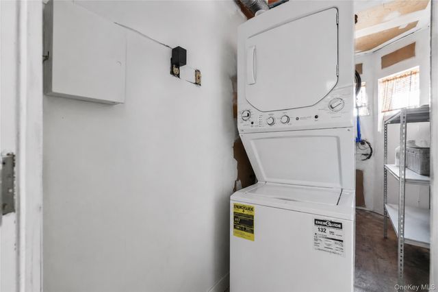 120-09 Riviera Court 10B, College Point, NY 11356