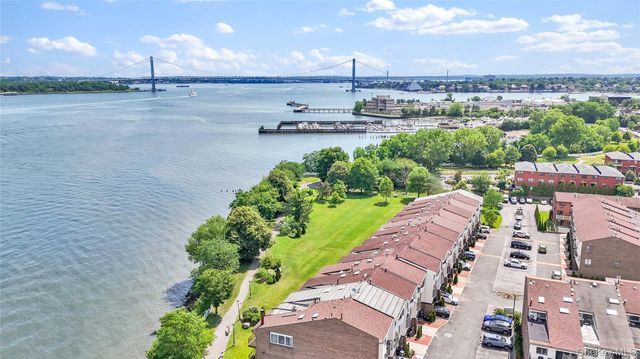 120-09 Riviera Court 10B, College Point, NY 11356