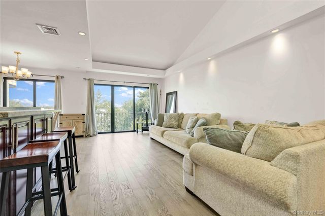 120-09 Riviera Court 10B, College Point, NY 11356