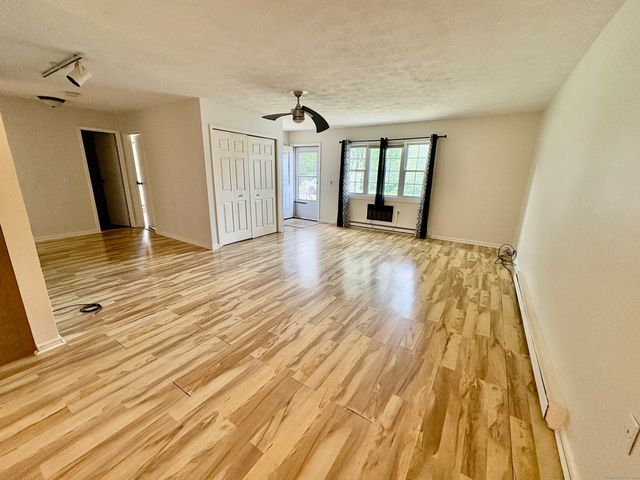 73 Horse Pond Road APT K, Salem, CT 06420