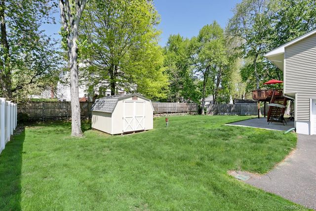 33 Farmhouse Road, Congers, NY 10920