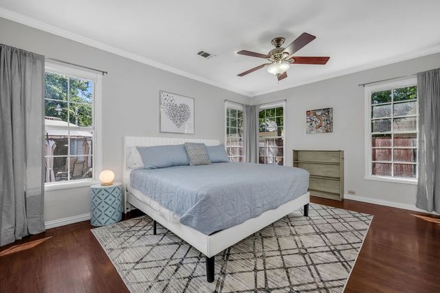 2240 Lawndale Drive, Dallas, TX 75211