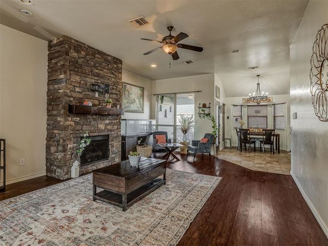 2113 NW 157th Terrace, Edmond, OK 73013