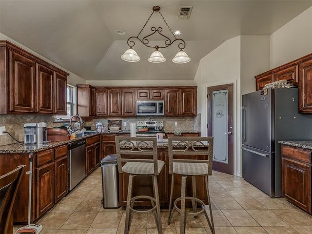 2113 NW 157th Terrace, Edmond, OK 73013
