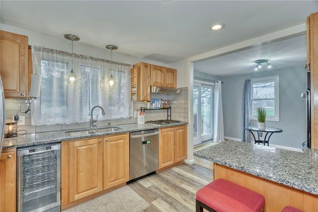 201 Bittersweet Drive, Farmington, NY 14425