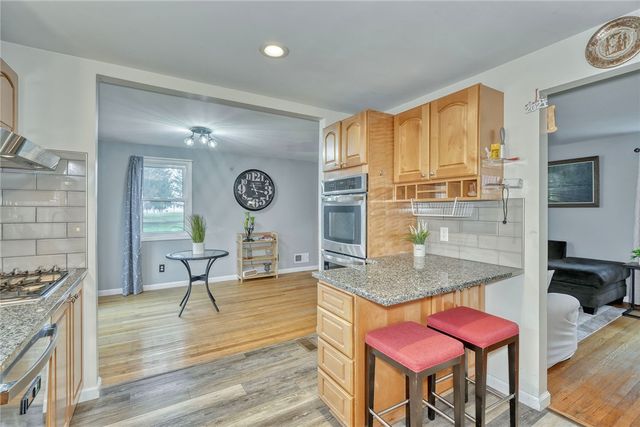 201 Bittersweet Drive, Farmington, NY 14425