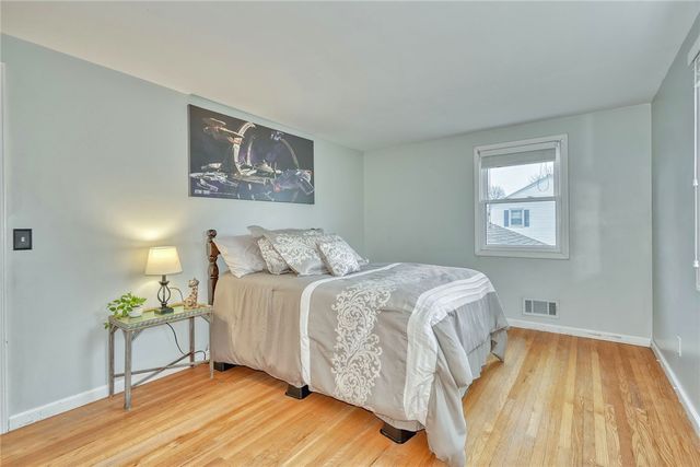 201 Bittersweet Drive, Farmington, NY 14425