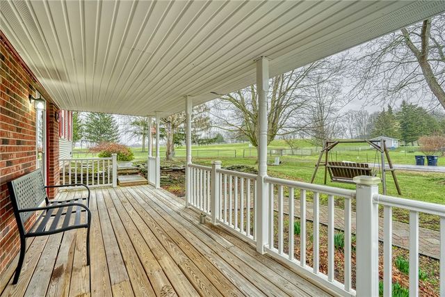 201 Bittersweet Drive, Farmington, NY 14425