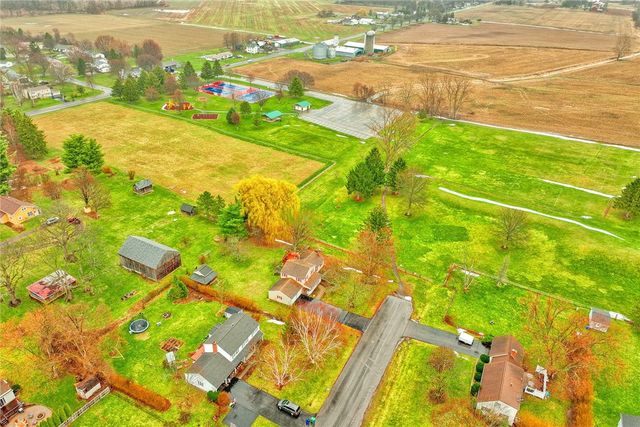 201 Bittersweet Drive, Farmington, NY 14425