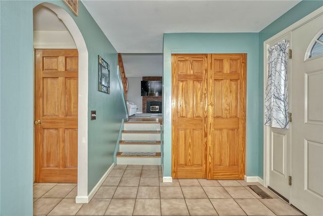 201 Bittersweet Drive, Farmington, NY 14425