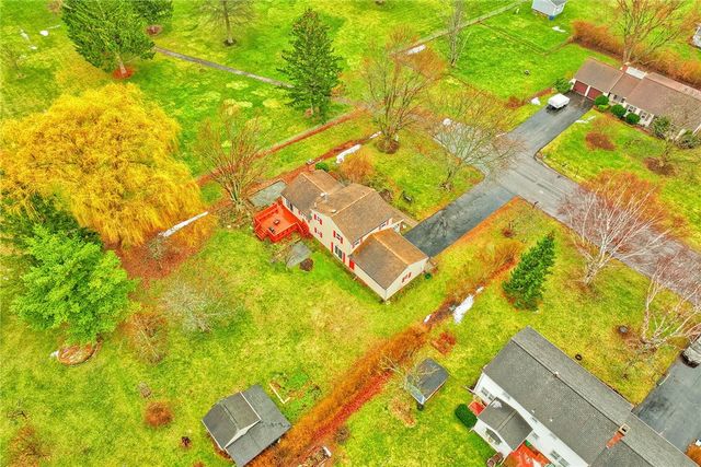 201 Bittersweet Drive, Farmington, NY 14425