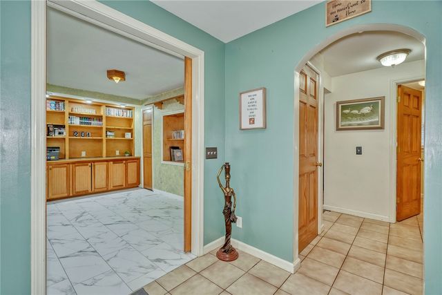 201 Bittersweet Drive, Farmington, NY 14425