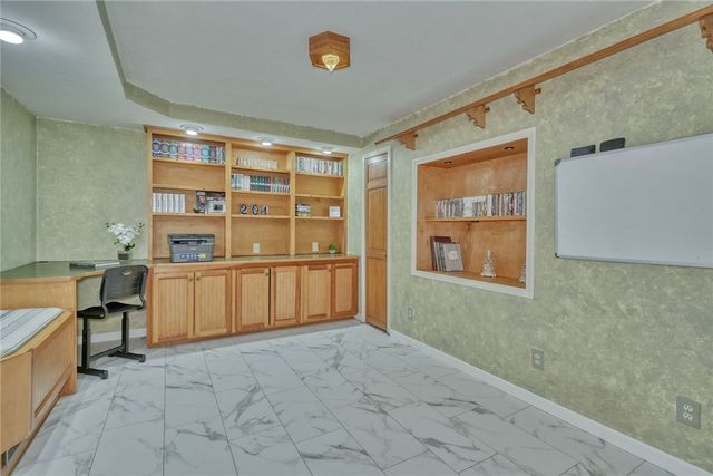 201 Bittersweet Drive, Farmington, NY 14425