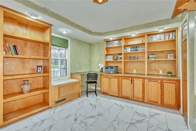 201 Bittersweet Drive, Farmington, NY 14425